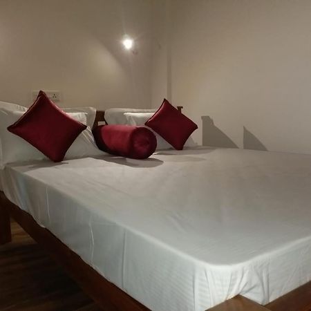 Coral Cove Beach Resort Варкала Екстер'єр фото